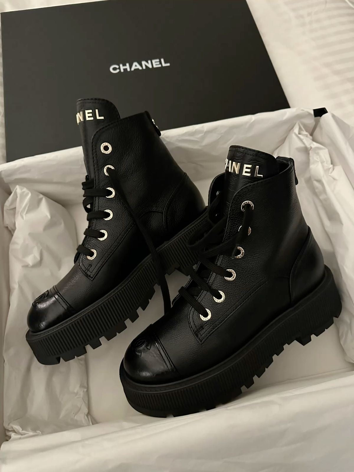 CC LACE UP LOGO ANKLE BOOTS