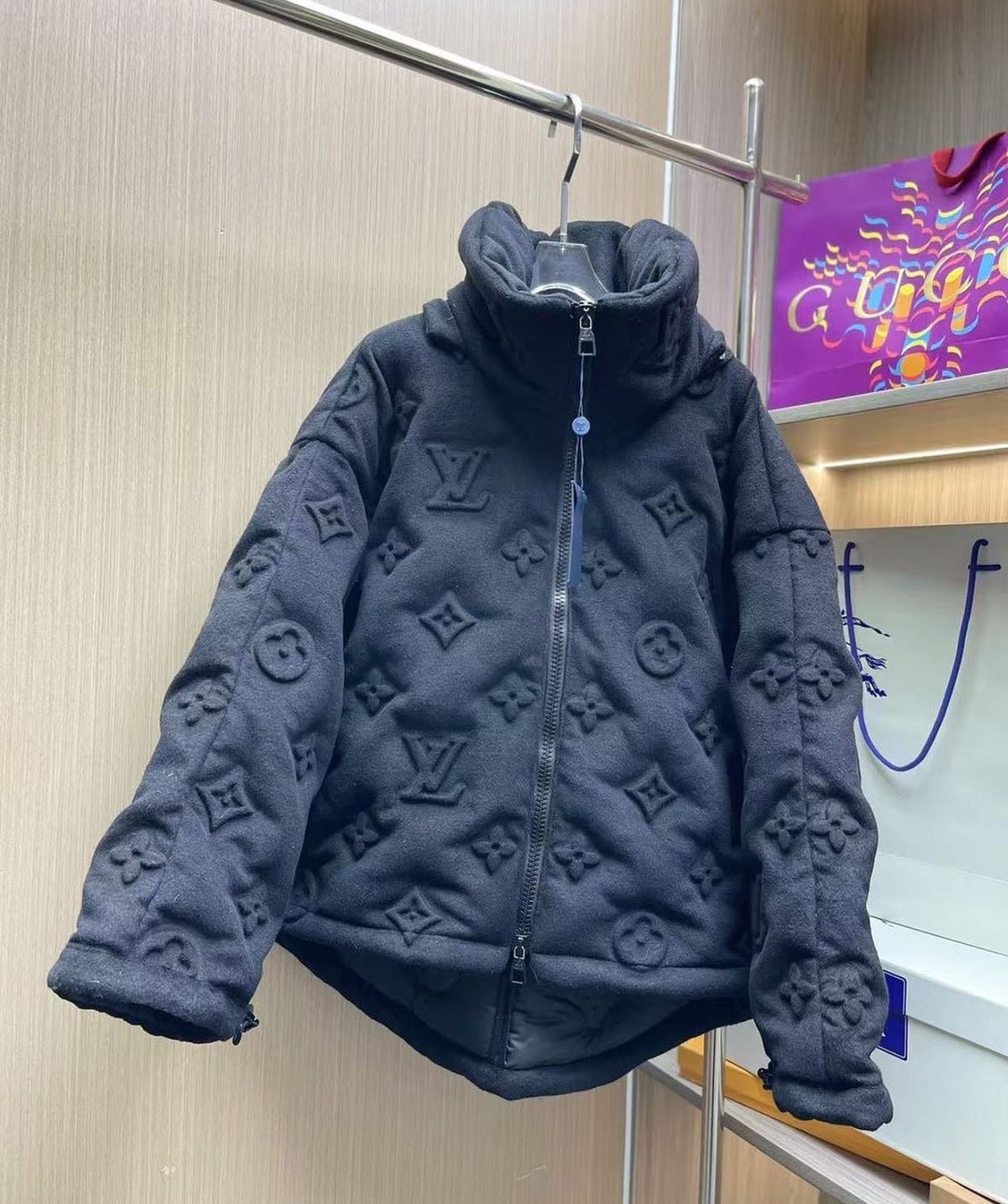 LV COAT BLACK