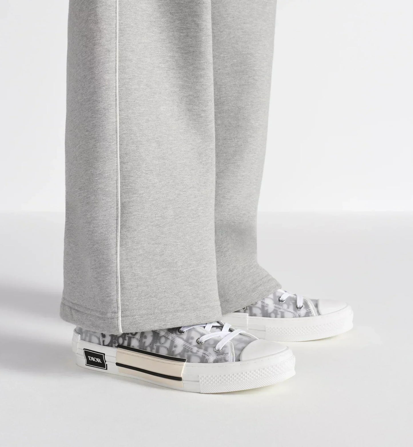 B23 League High Top Sneaker