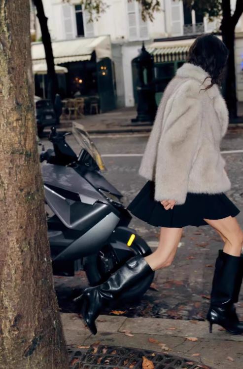 Virale Kunstfelljacke